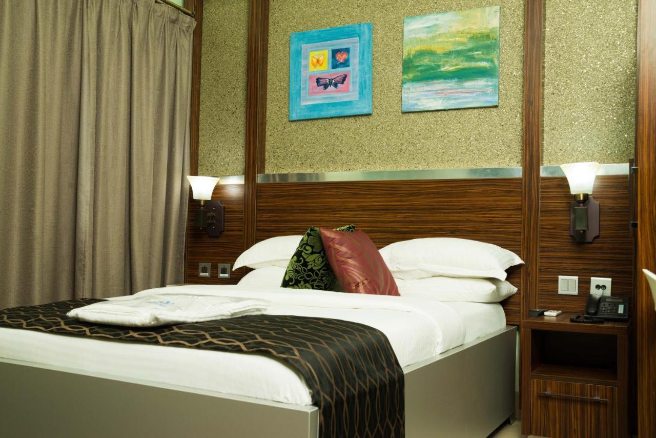Whitefield Hotels Limited Илорин Екстериор снимка